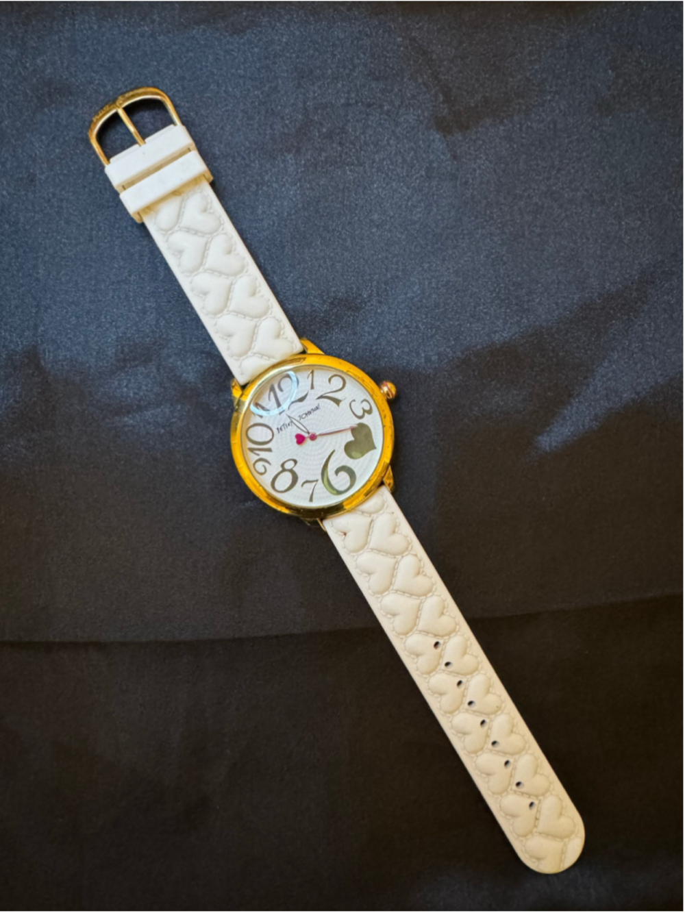 Betsey Johnson Y2K Heart Pattern Statement Watch/ White and Gold